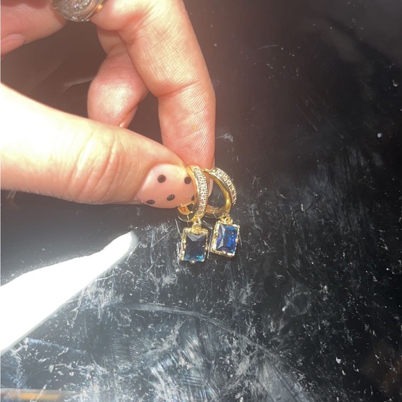 Gold dangle earrings with blue and white stones - Picture 3 of 5